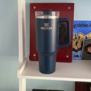 Stanley The Quencher 40oz. tumbler.